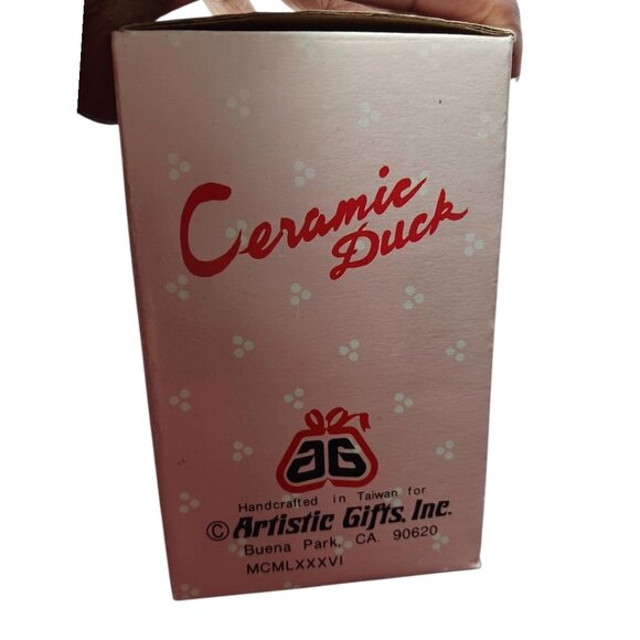 Vintage Holiday Ceramic Duck Figurine W/ Hat & Plaid Scarf White/Yellow 7" - Picture 2 of 8